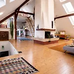 Apartment Romantisches Dach-loft Im Zentrum Mit Terasse I 100qm I Self Checkin *