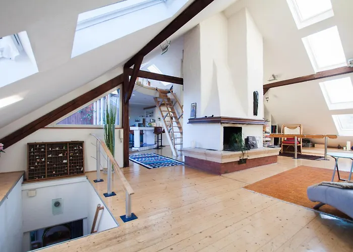 Romantisches Dach-loft Im Zentrum Mit Terasse I 100qm I Self Checkin Apartman *